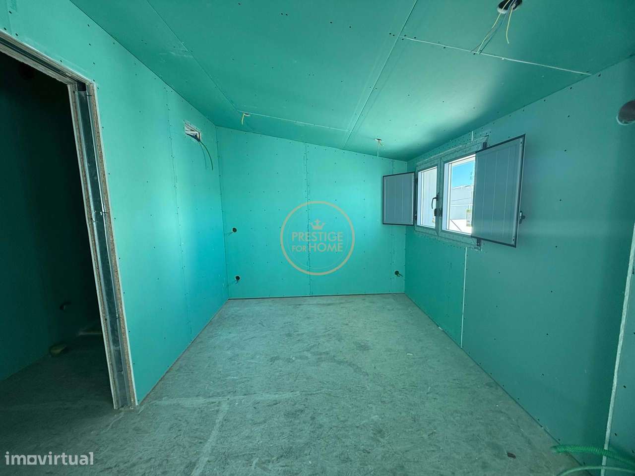 Encantadora moradia em fase final de construção, localizada na pacata-15