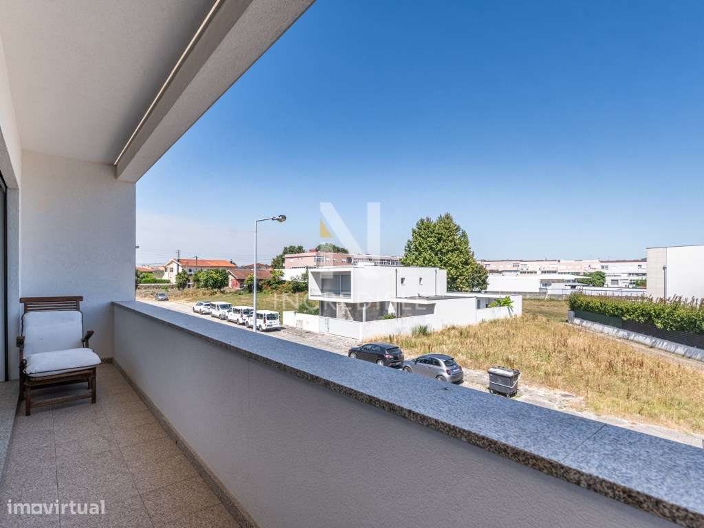 MORADIA T3 SEMI-NOVA EM GAVETO - MERELIM, BRAGA-25