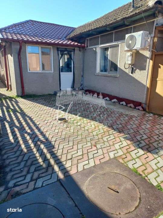 Casa cu potential in zona Viile Noi - Constanta-5