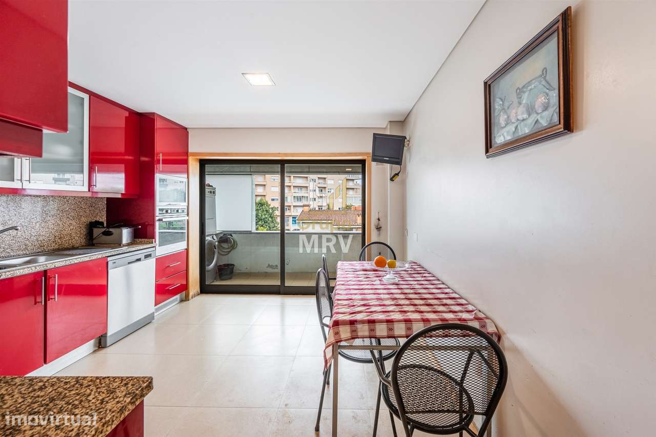 Excelente Apartamento T3 em Lamaçães-21