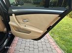 BMW Seria 5 523i Touring - 12