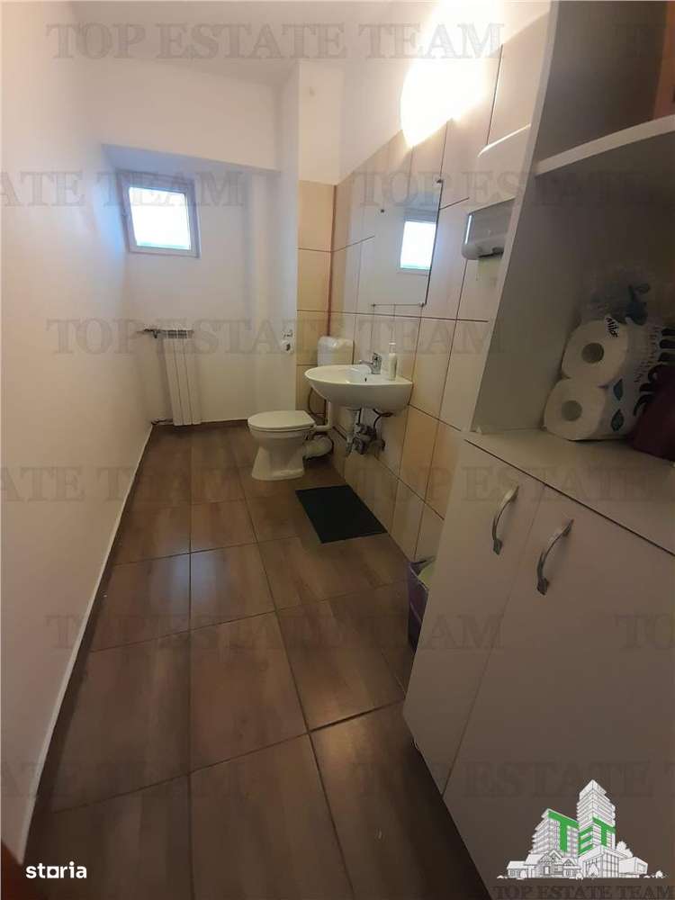 Piata Unirii  chiar la metrou in exclusivitate vanzare 2 camere cu loc-8