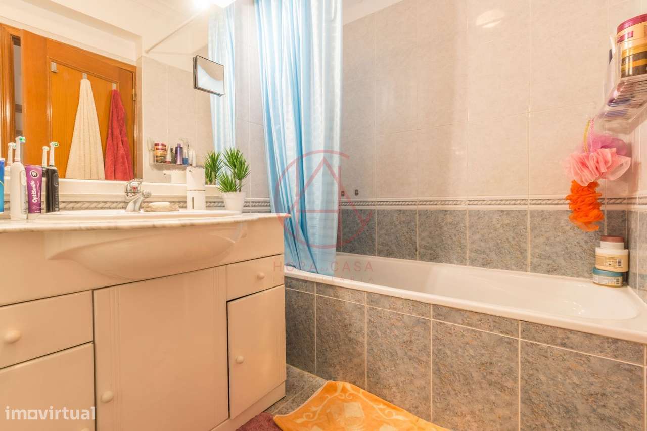 T2 Povoa de Santa Iria com varanda-28