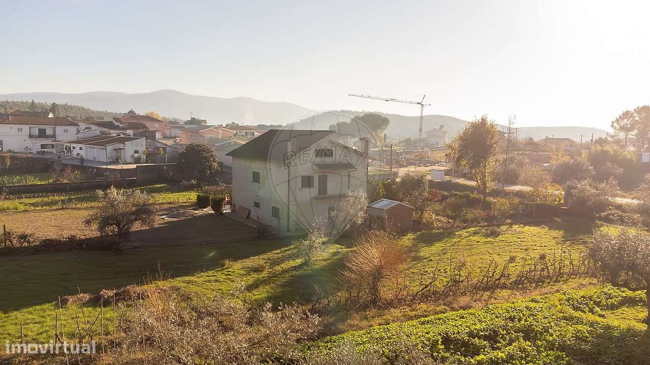 Moradia T4 para venda-6