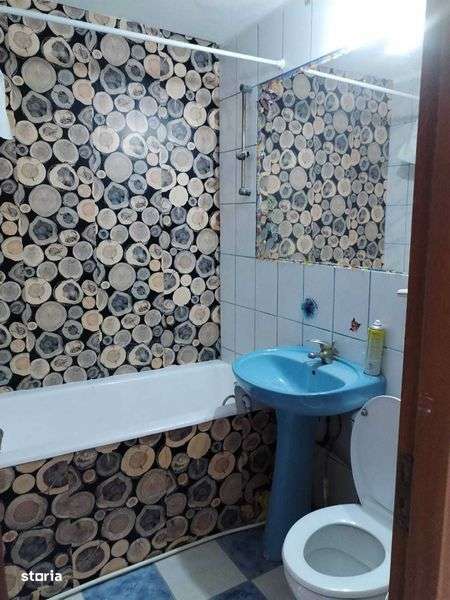 Vand Apartament cu 3 camere ,bucatarie ,baie! - Imagine principală: 4/5