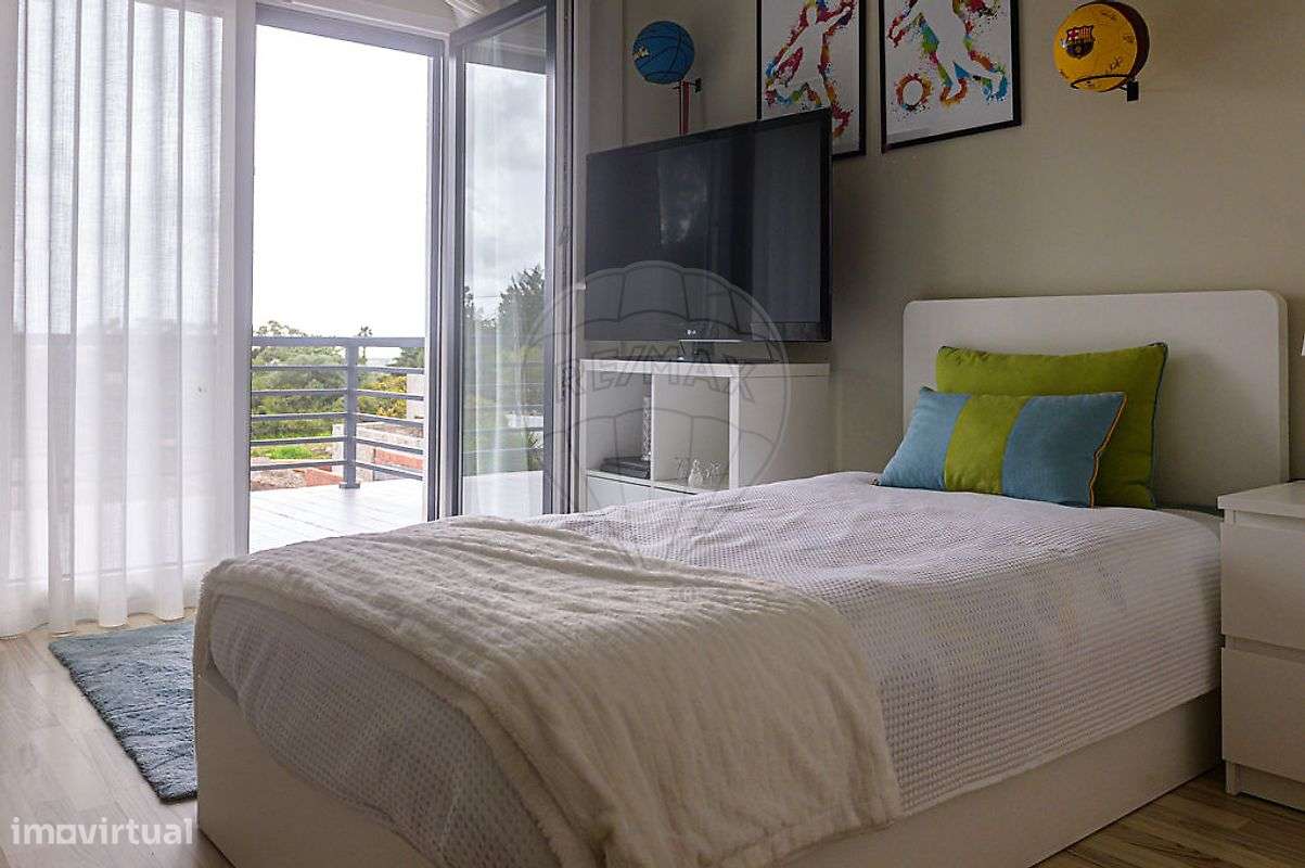 Moradia T4 para venda-23