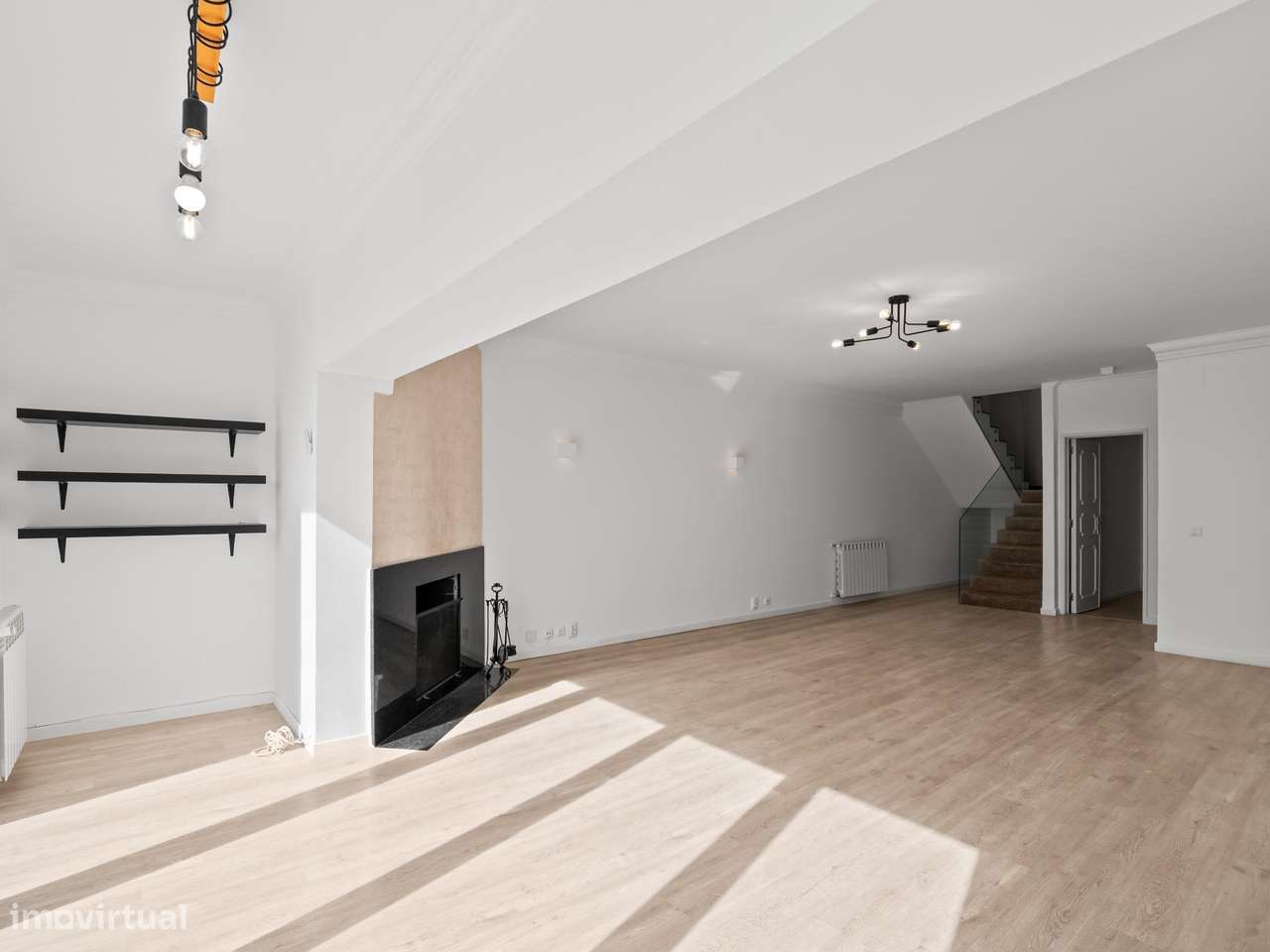 Terreno Costeiro de Prestígio com Residência Existente - Grande imagem: 5/26