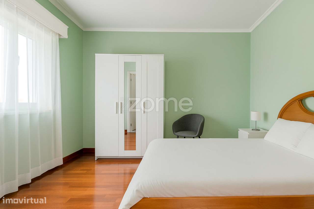 Moradia T4 com terraço, perto da praia de Vila Chã - Grande imagem: 4/42