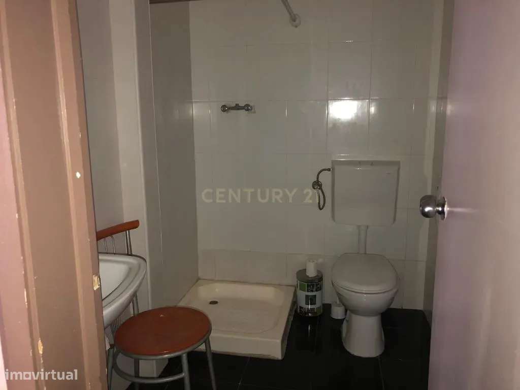 Espaço Comercial / Habitação - Grande imagem: 5/12