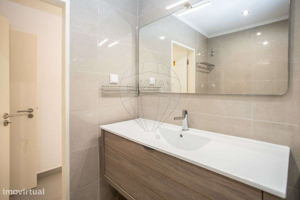 Apartamento T3 à venda em Almada-27