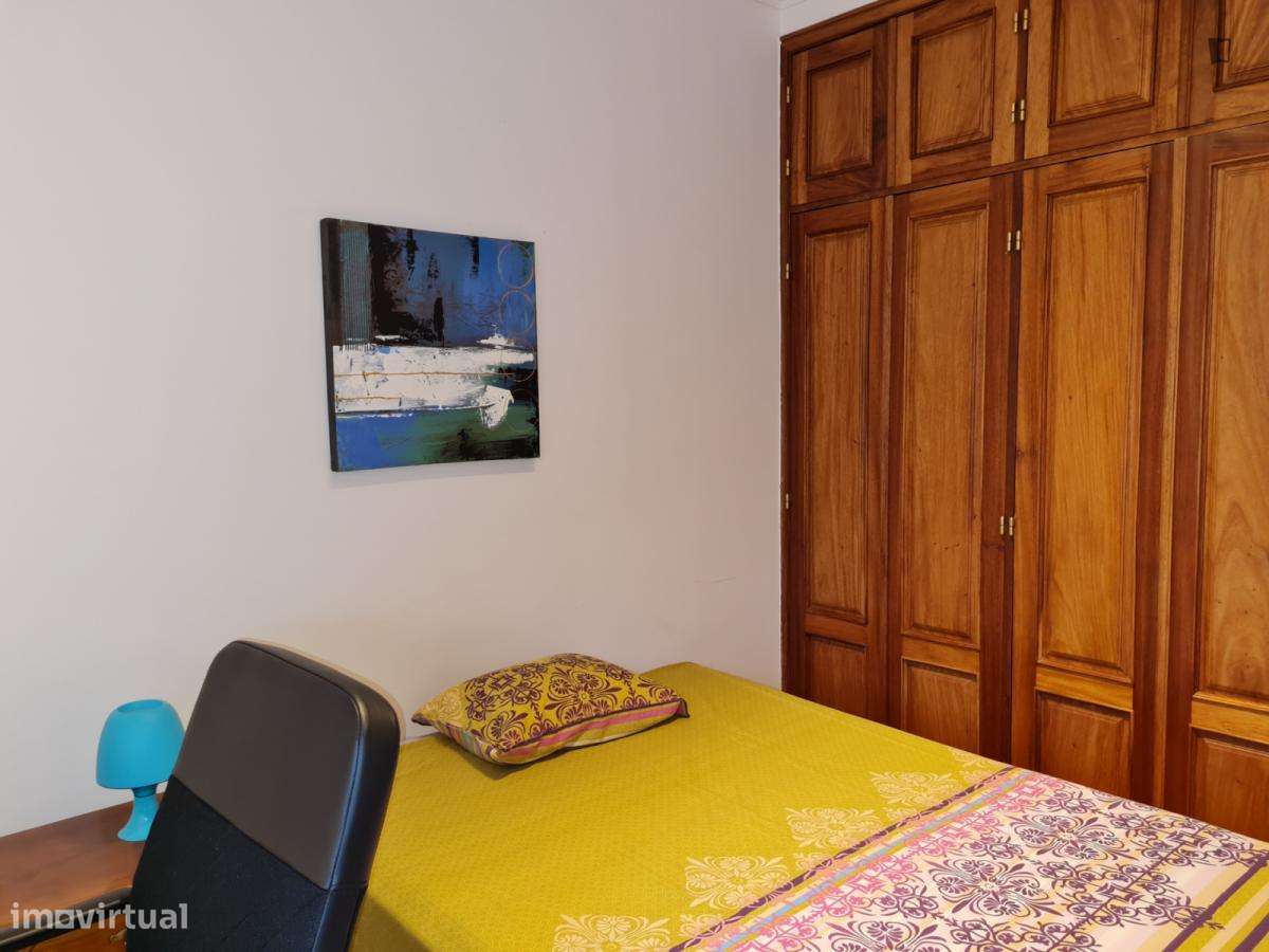 Quarto - localizado em Santa Apolónia Lisbon - Grande imagem: 5/10