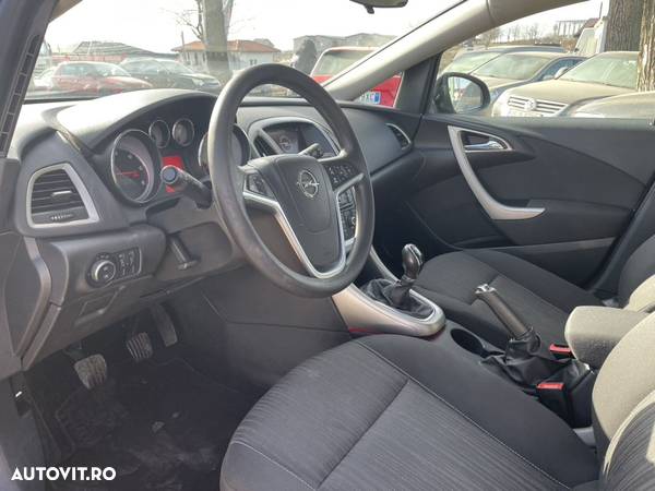 Opel Astra 1.7 CDTI Cosmo - 11