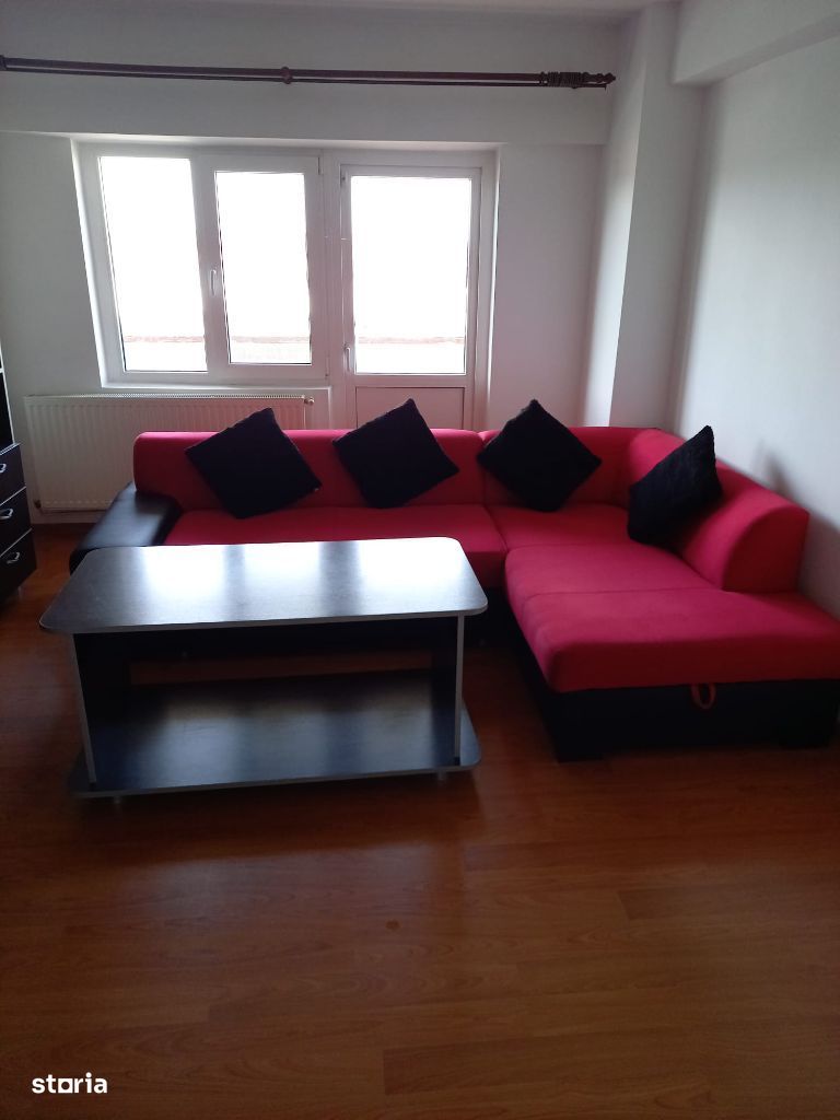 Vând apartament 3 camere ultracentral renovat