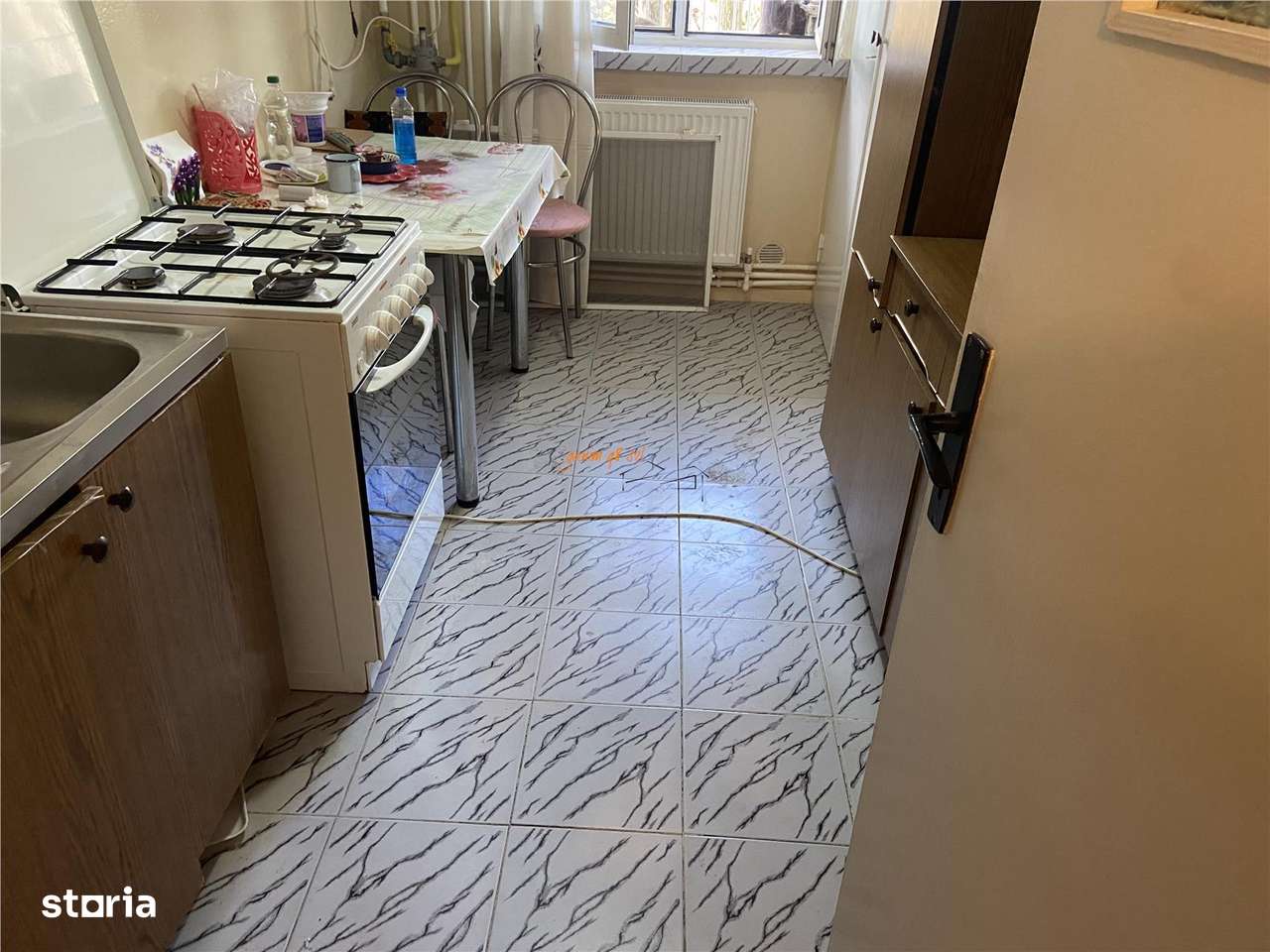 Apartament 2 camere , zona Gara -Liceul Economic , et 23 , 56 mp ,cent - Imagine principală: 4/9