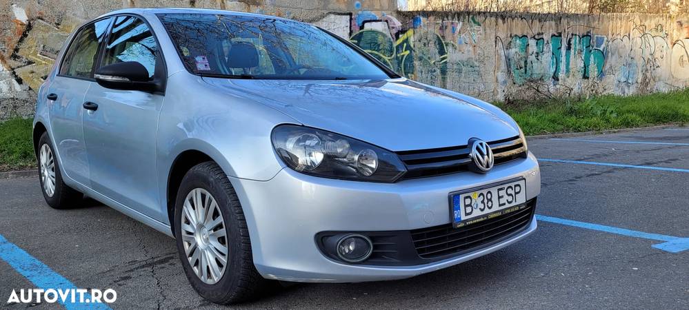 Volkswagen Golf 1.6 TDI DPF Trendline - 8