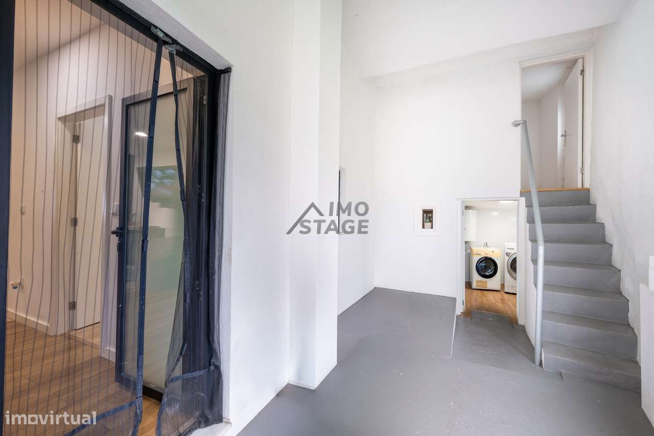 Moradia Bi-Familiar Renovada | Ermesinde – Santa Rita T1+1 e T2-16