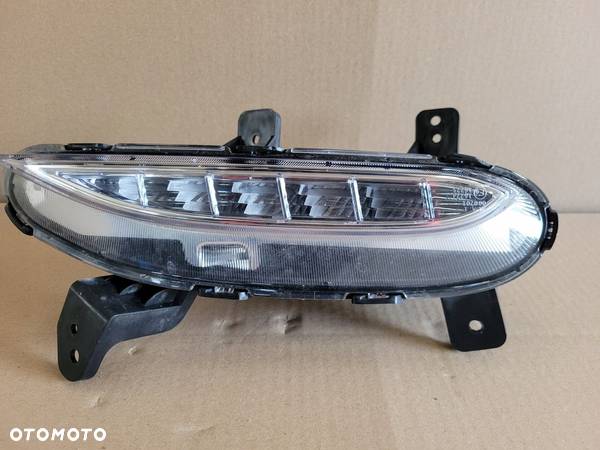 HYUNDAI I30 92208S0 Halogen Prawy Przód DRL CAŁY - 2