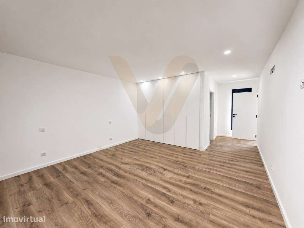 Moradia T4 Nova | Arcos de Valdevez-27