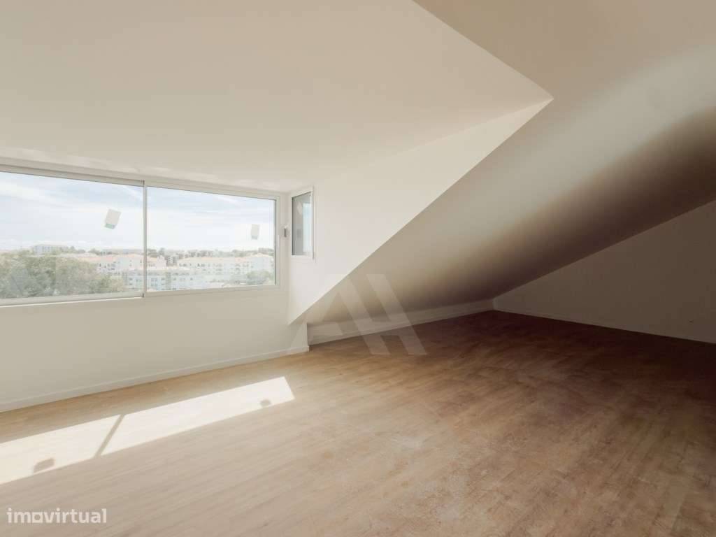 Moradia T5 na Amoreira com vista mar, piscina e jardim privativo-41