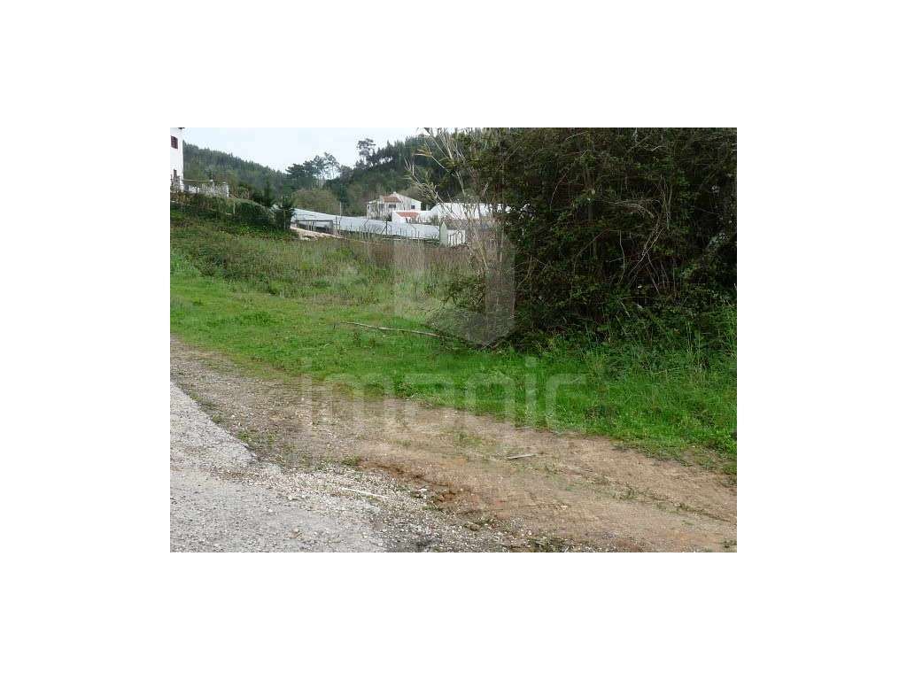 Terreno - Grande imagem: 2/6