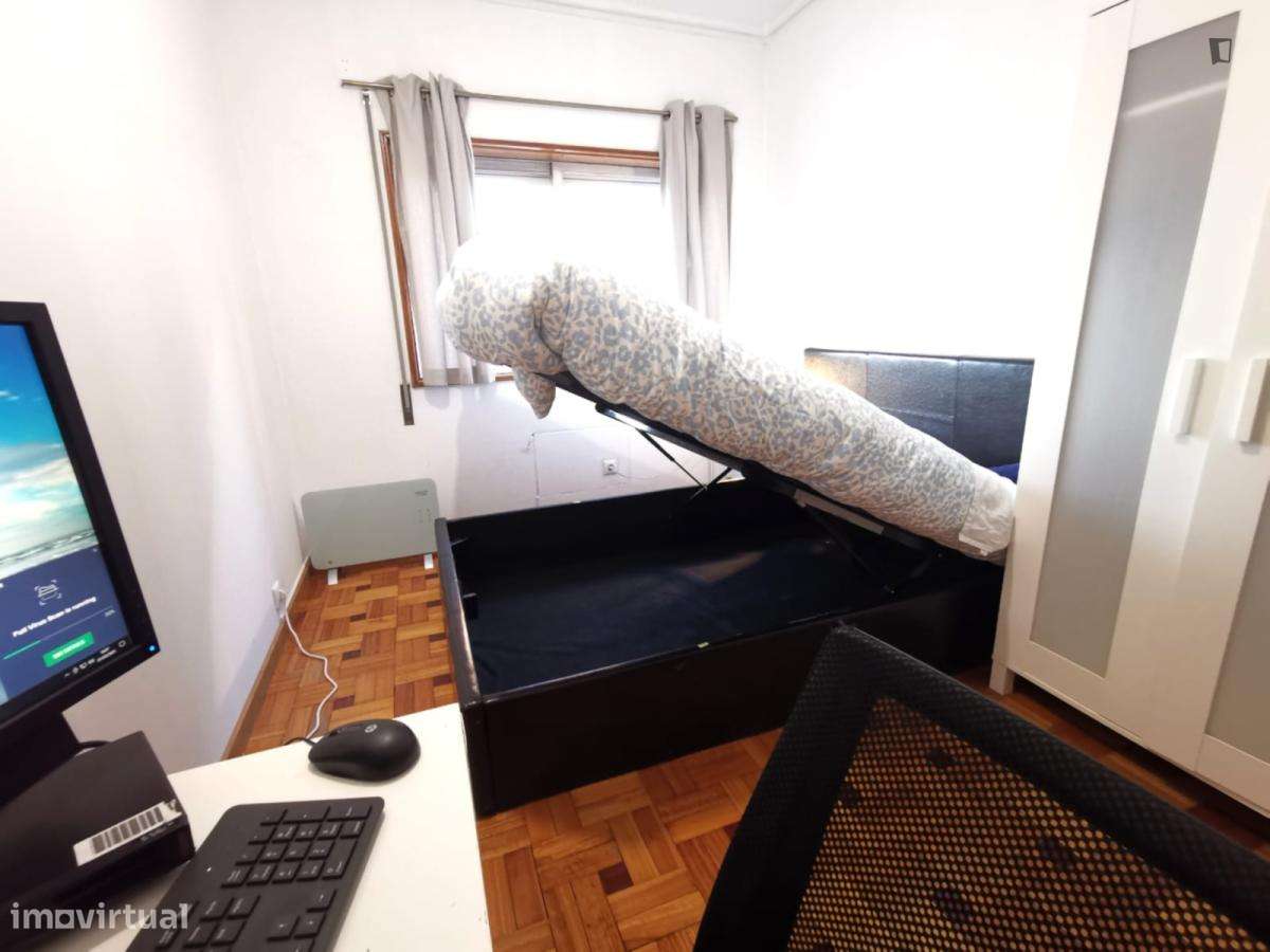Quarto - localizado em Guimaraes - Grande imagem: 5/7