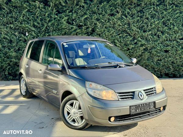 Renault Scenic - 1