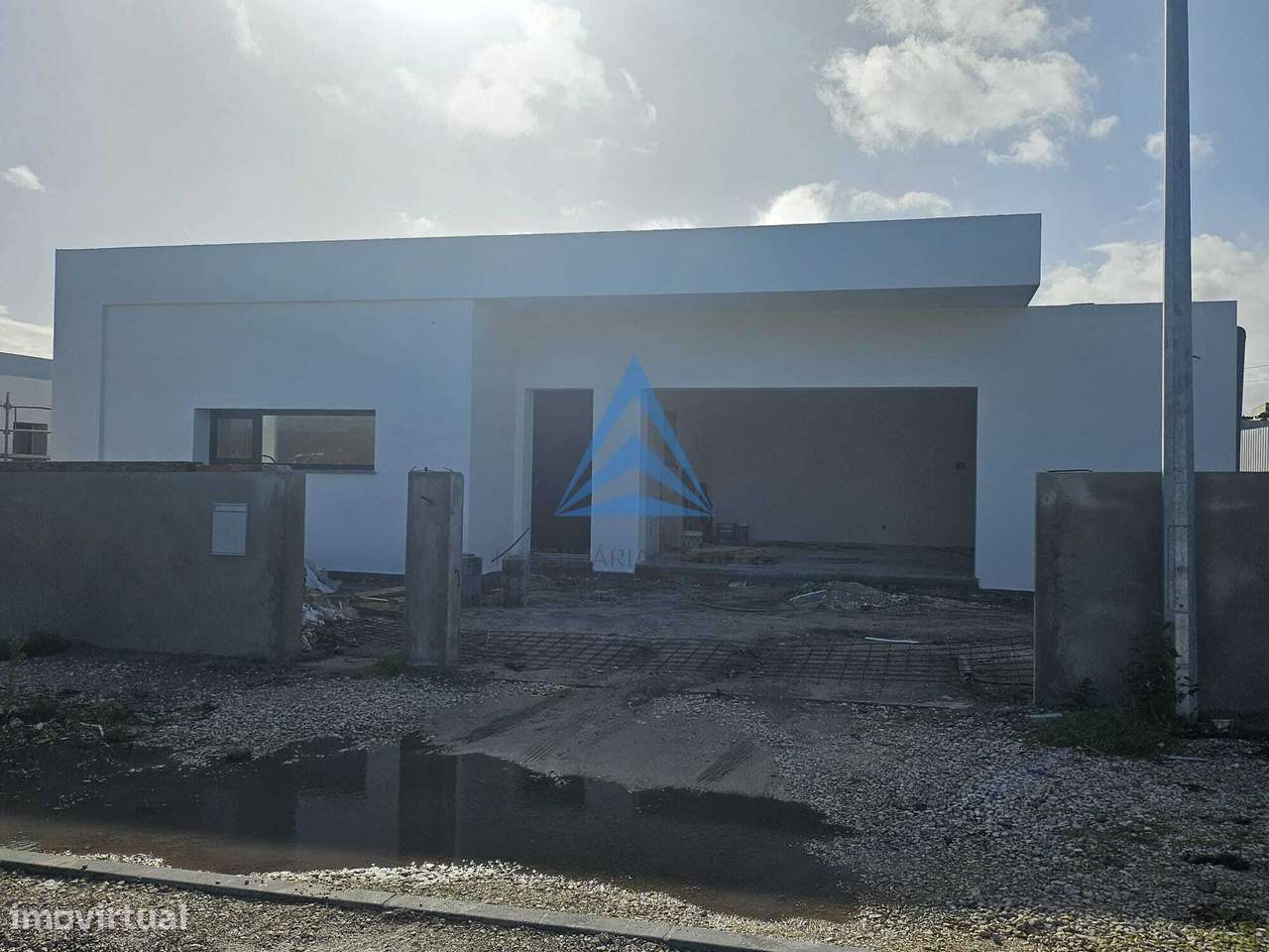 Moradia T4 Térrea - Piscina e Jardim - Grande imagem: 2/51