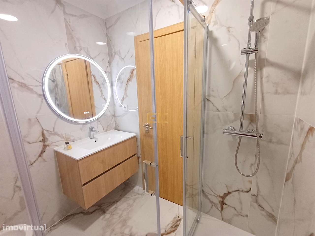 Apartamento T2 de Prestígio com Vista Mar!-25