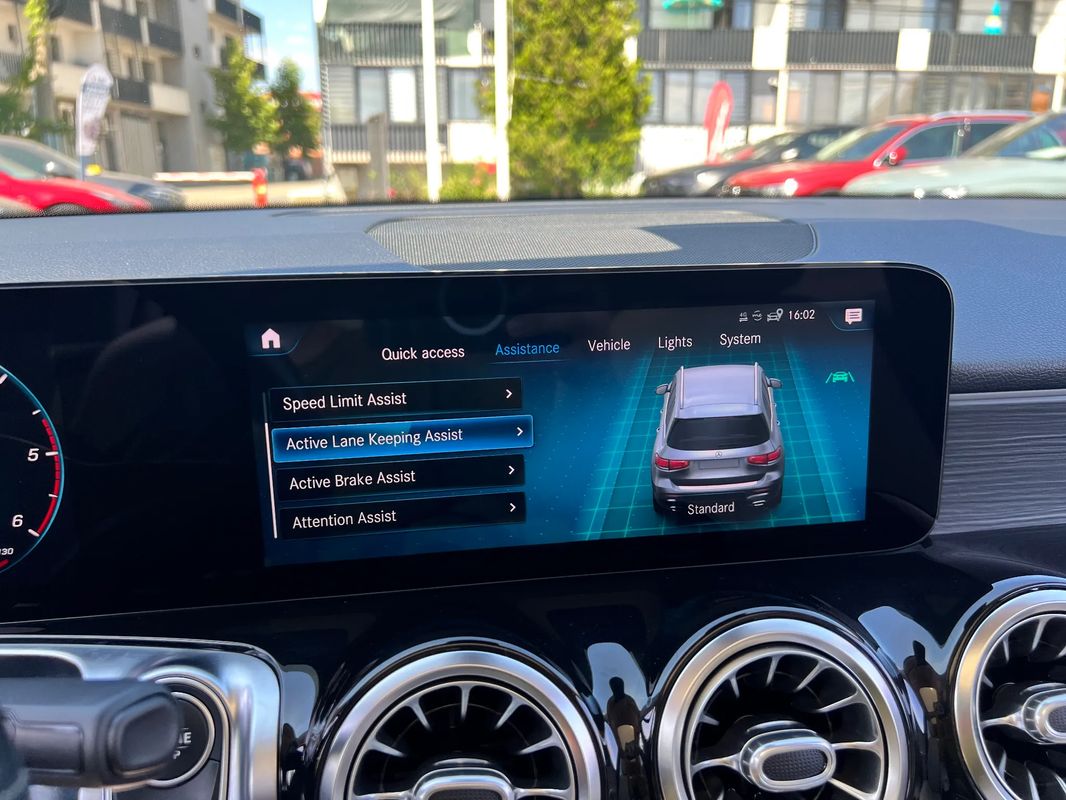 Mercedes-Benz GLB 200 d 4MATIC Aut. - 34