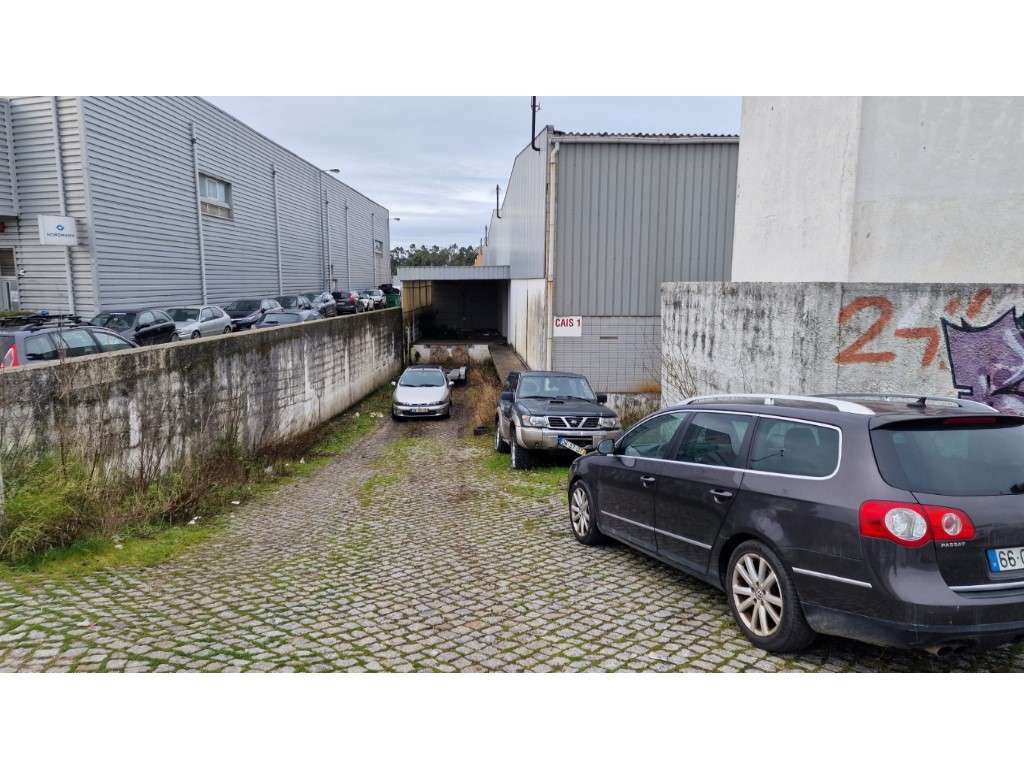 Armazém Logístico na Maia, junto ao Aeroporto. - Grande imagem: 4/26