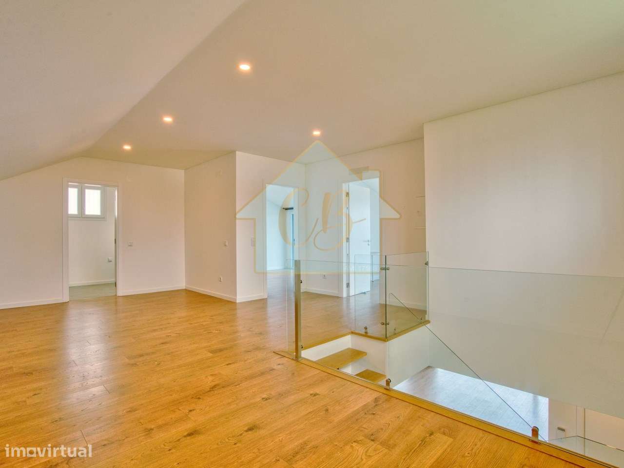 Moradia T4 no Varatojo – Torres Vedras | Terraço panorâmico e garagem-24