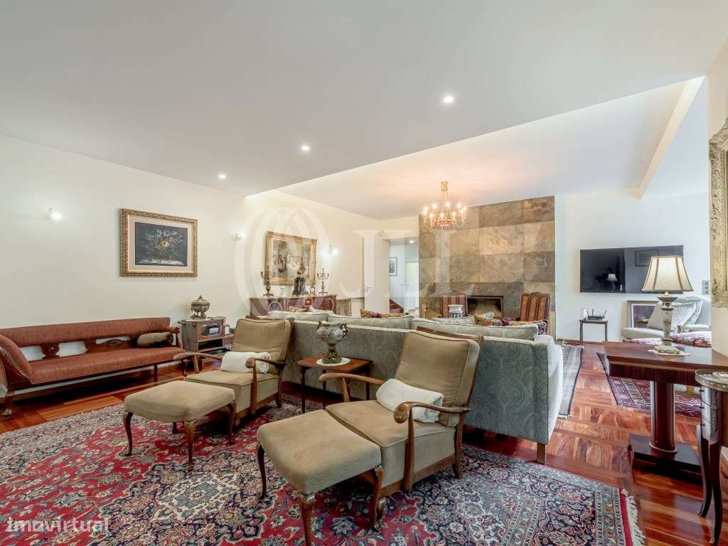 Moradia T6 com jardim e garagem, Bairro Hollywood, Porto - Grande imagem: 5/37