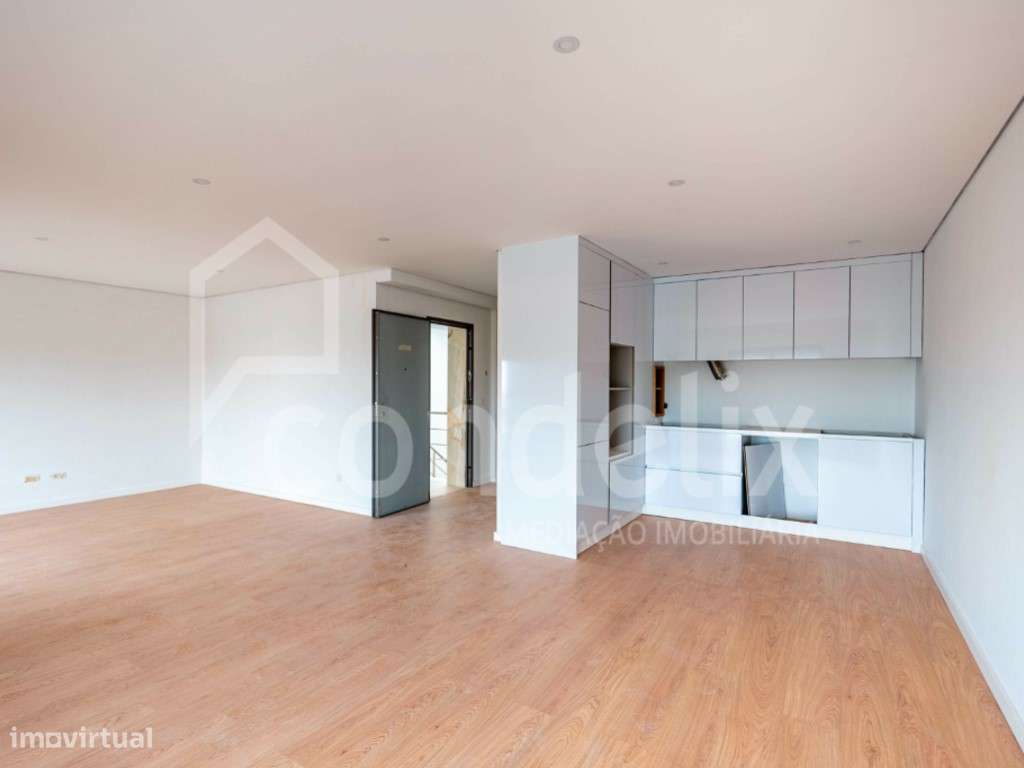 T3 novo, em Camarate, Loures - Grande imagem: 4/29