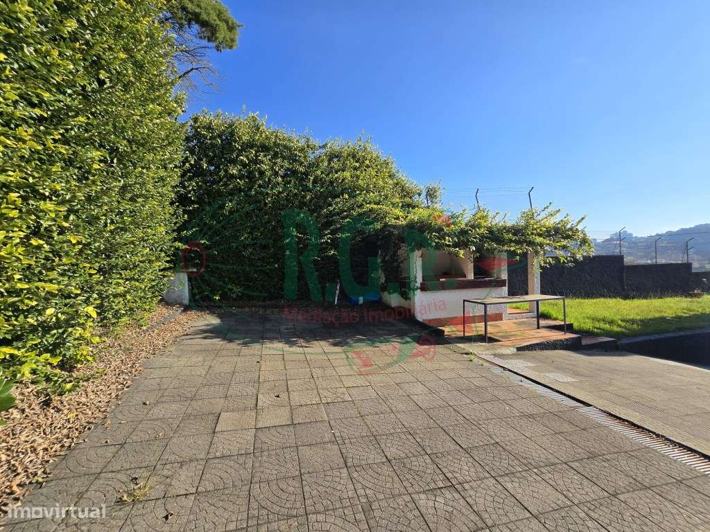 Moradia Isolada T3 | Piscina | Vistas Rio | 5 Min Porto-53