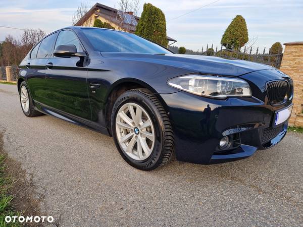 BMW Seria 5 520d xDrive - 1