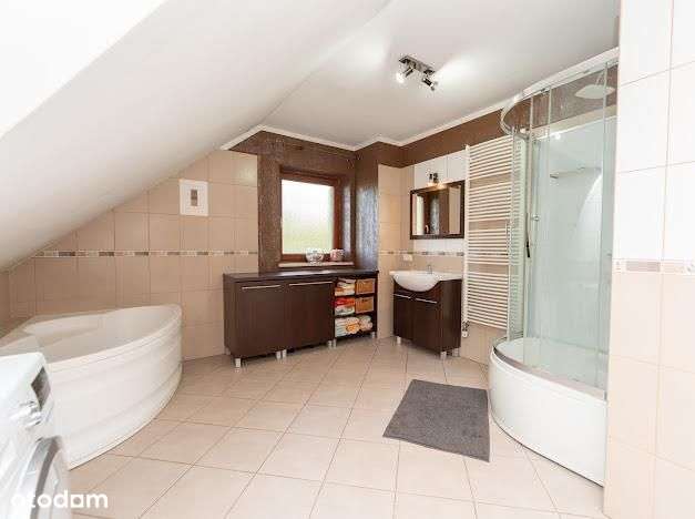 Czernica, dom w zieleni-17