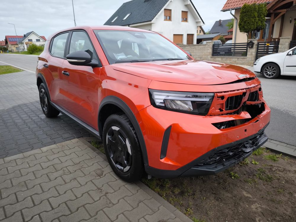Opel Frontera C 1.2 DI Hybrid 48V eDCT Edition 2025