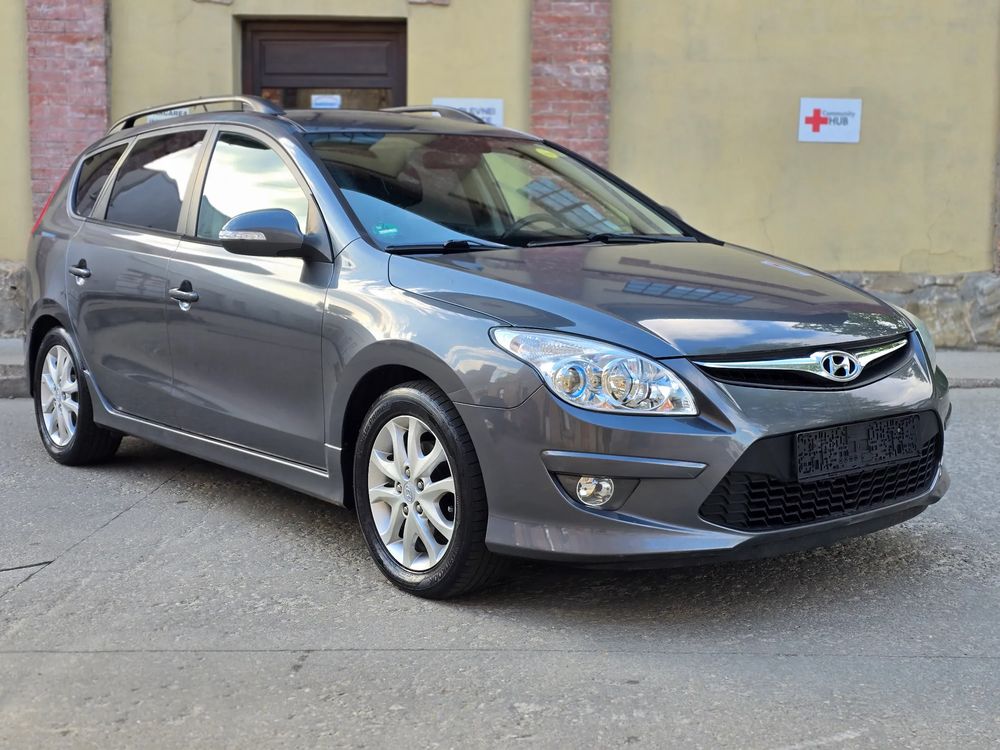 Hyundai i30 I [2007 - 2012] 1.6 CRDI GLS PREMIUM 2011