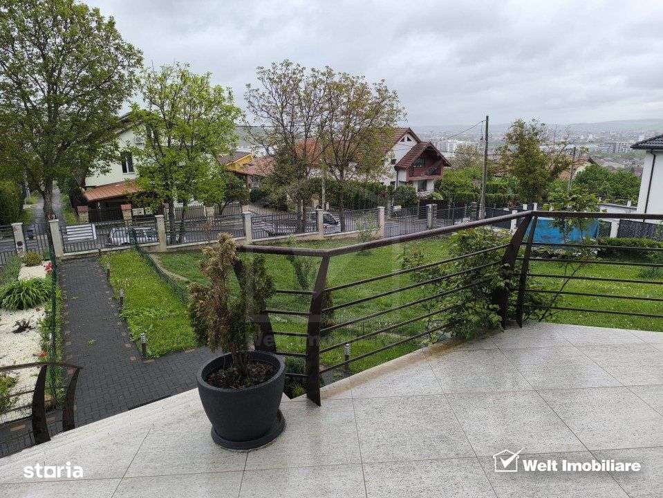 Casa-vila, 7 cam., 418 m.p., 2000 m.p. teren, Dambul Rotund, zona lini - Imagine principală: 2/19