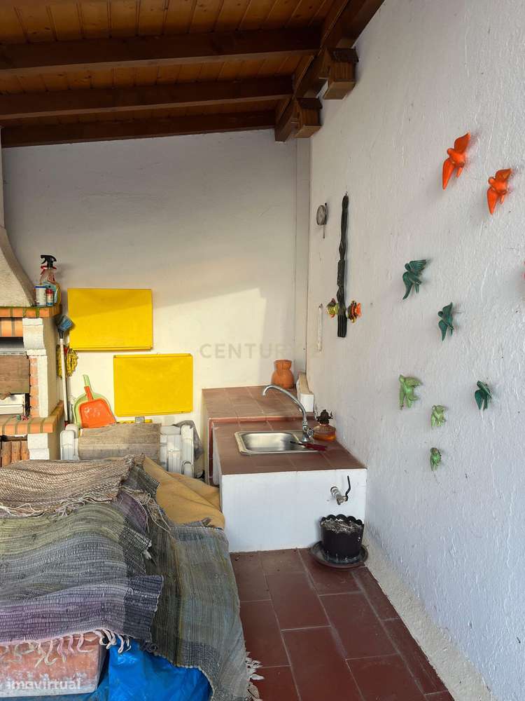 Moradia T4 em condomínio fechado com piscina, vista mar e walking dist-19