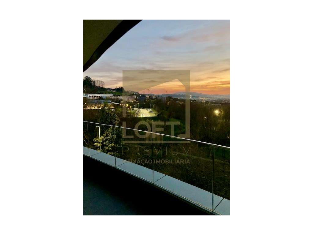 Apartamento T3 de Luxo c/ Vista Castelo e Parque da Cidade em Guima...-18