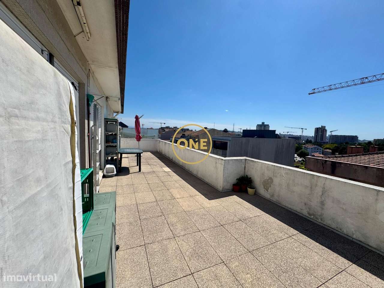 T1 com terraço e vistas deslumbrantes sobre o Porto – Último andar - Grande imagem: 3/16