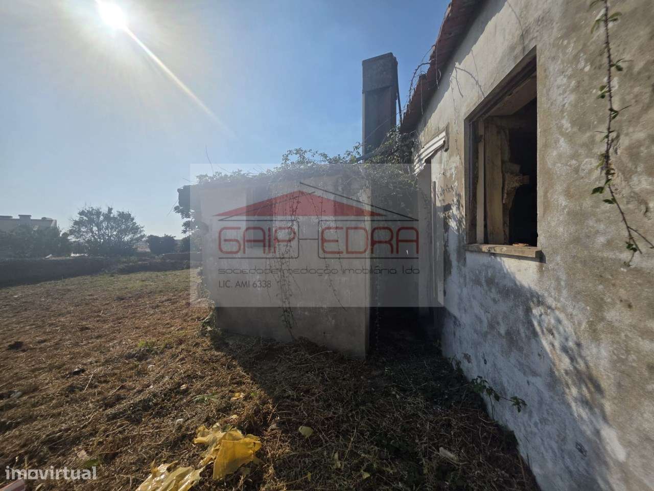 Moradia térrea com terreno 140 000 € em Esmoriz para restauro-13