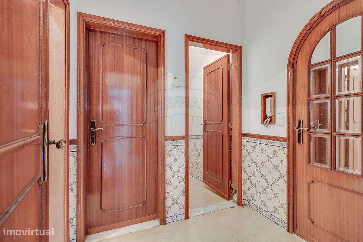 Moradia T8 para venda-7