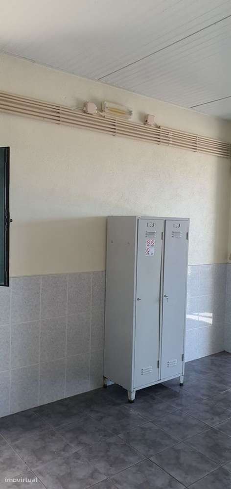 Armazém inserido terreno 415m2 Escritório Balneário Câmaras congelados - Grande imagem: 5/7