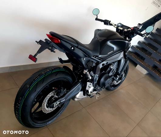 Yamaha MT - 21