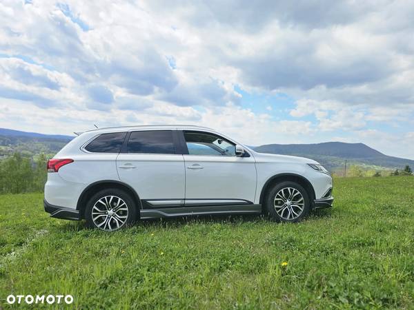 Mitsubishi Outlander 2.0 Intense 4WD CVT - 3