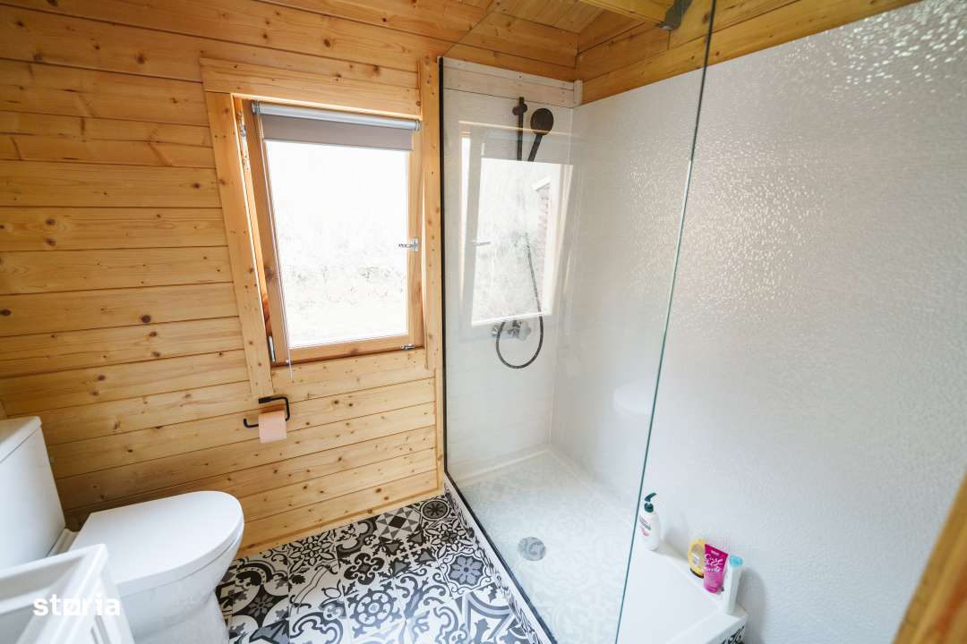Casa din lemn,la cheie Podari, 500mp teren!-8