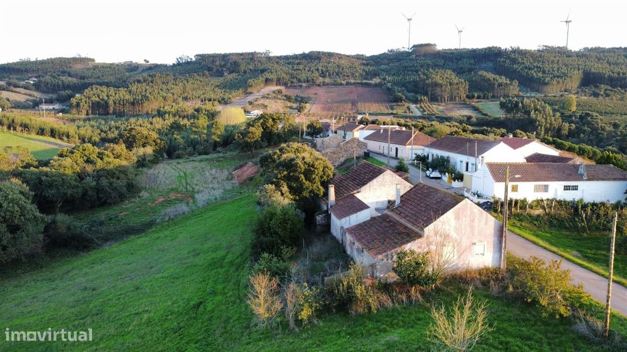 Conjunto de casas rústicas para reabilitar-16