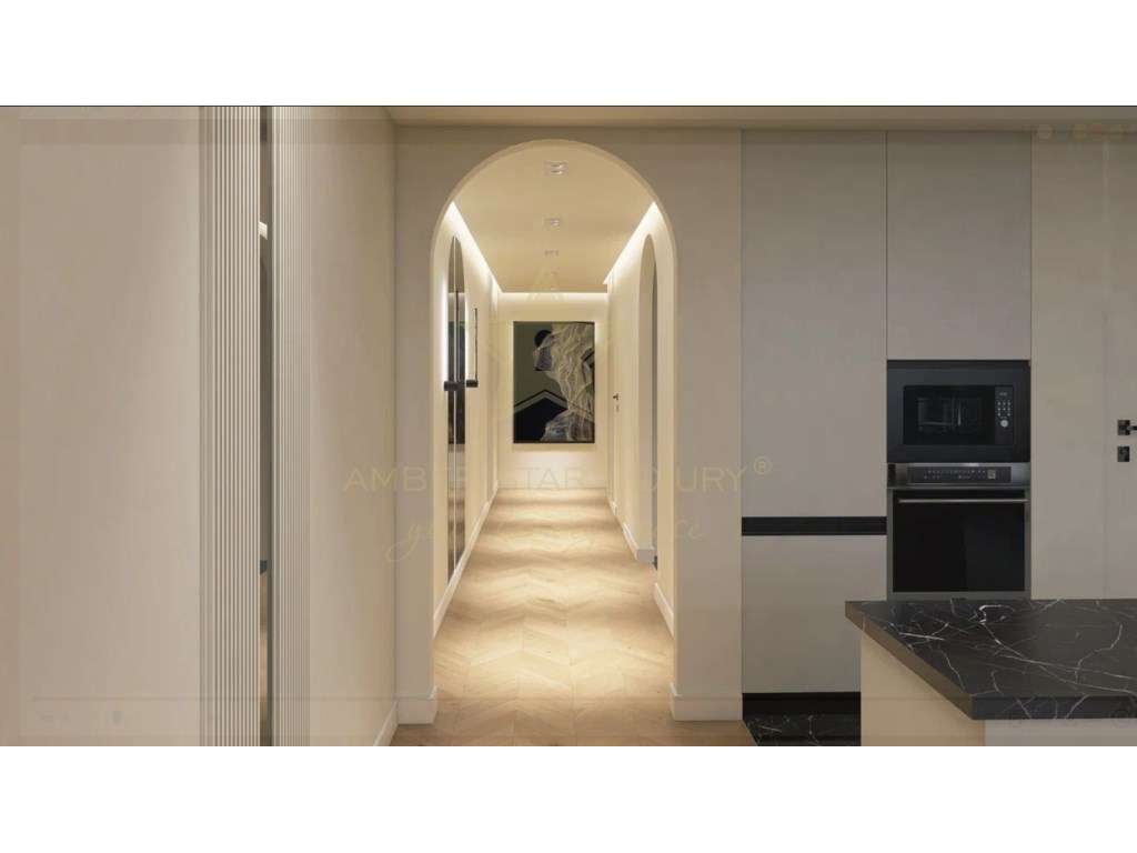 Apartamento T2 em Edifício Histórico com varanda no centro do Porto - Grande imagem: 5/15